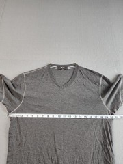 Fiji Men Shirt M Gray V Neck Short Sleeve Flat Front Comfort Pullover Tee Casual