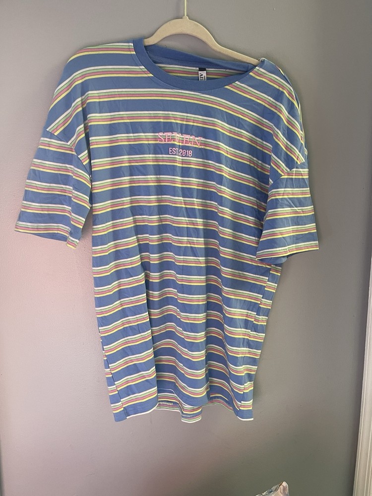 Weiv Stripes Pastel Men’s Tshirt Seven EST 2018 Embroidered M NWT