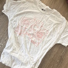 Hand designed Medium White T-Shirt Tarot Graphic The Sun Moon