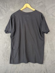 Anime Shirt Mens XL Isekai Black Rising Of Shield Hero Gun Gale Gildan Ringspun