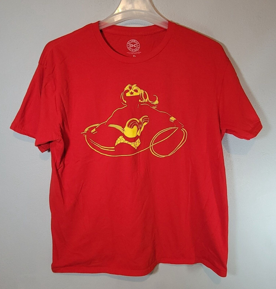Wonder Woman Shirt XL Red Yellow Graphic Tee DC Comics Originals Unisex