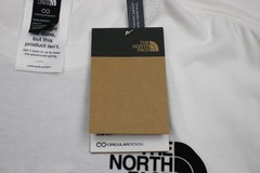 The North Face Box NSE T-Shirt Mens Small White Logo Graphic NWT Outdoor