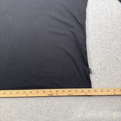Kuhl Wildfibre Crew Neck T Shirt Black XL Zip Pocket on Sleeve Gorpcore Outdoor