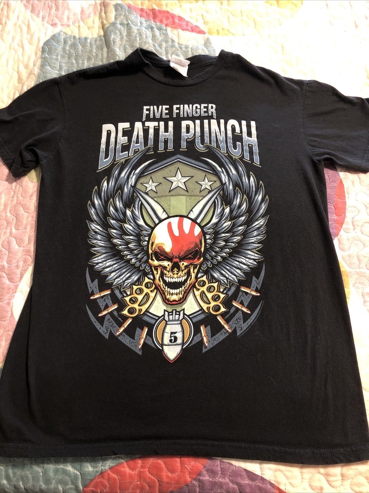 Five Finger Death Punch 2018 Tour Shirt Size M (see MEASUREMENTS in Description)