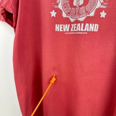 Wild Kiwi Tshirt Men Large Red New Zealand 100% Cotton Short Sleeve Pullover Tee