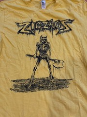 ZigZags Gutter Ghoul T-Shirt Yellow Size Medium Skeleton Hatchet Graphics