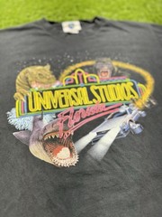 Vintage 90’s Universal Studios Florida Graphic T-Shirt Large Jaws King Kong