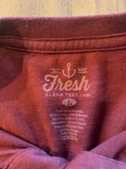 FRESH CLEAN TEES SOLID WINE SHORT SLEEVE BUTTON NECK MEN’S TEE Size L