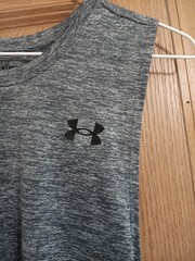 NWT UNDER ARMOUR MEN’S UA TECH TANK TOP ATHLETIC TRAINING SIZE SMALL,,LOOK…