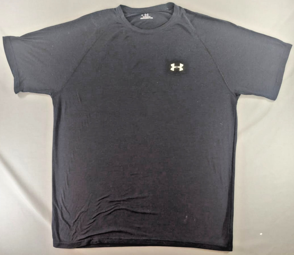 Under Armour HeatGear Black Athletic Shirt Mens Large UA Compression Workout LG