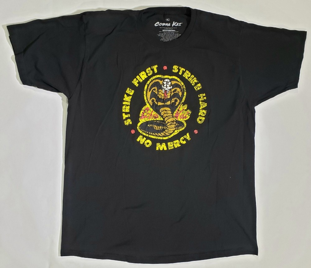 Cobra Kai T-Shirt Mens Size XL Karate Kid Ripple Junction Black 2011