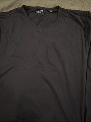 NWOT Cuts AO Men’s XL Long Sleeve Crew Curve-Hem Black Tee- $64 Retail!
