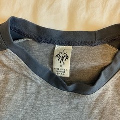 Vintage prAna Long Sleeve Raglan Shirt Small S Gray Blue Floral Spellout Graphic