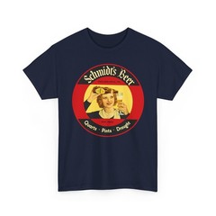 Schmidt’s Quarts Pints Draught Pretty Girl Pouring Beer Retro Breweriana T-Shirt