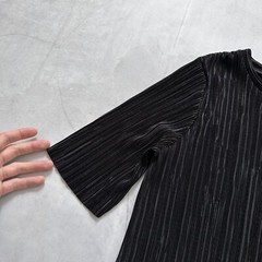 Japan Unbranded Issey Pleats Please Style Vintage Black Pleated T Shirt