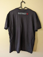 District 9 Multi-National United Movie Promo T Shirt Size Medium