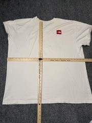 The North Face Shirt Mens 2XL White Never Stop Exploring Mountain Graphic Tee
