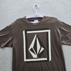 VINTAGE Volcom Men Shirt L Brown Graphic Big Logo Short Sleeve Y2K Skater