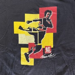 Vintage 2001 Bruce Lee There Is No Weapon More Deadly Than The Will T-Shirt