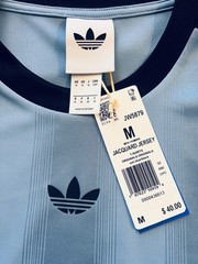 NEW MENS ADIDAS ORIGINALS Medium TREFOIL POLY TEE SHIRT Jacquard Ash Blue Black