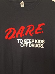 D.A.R.E. Lion Graphic Long Sleeve T-Shirt Unisex M Black