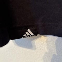 Adidas Undeniable Sneaker Shirt Large Black Embroidered BG34