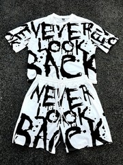 Fashion Men’s Black and White Flower Graphic Print T-shirt Shorts 2-piece Set