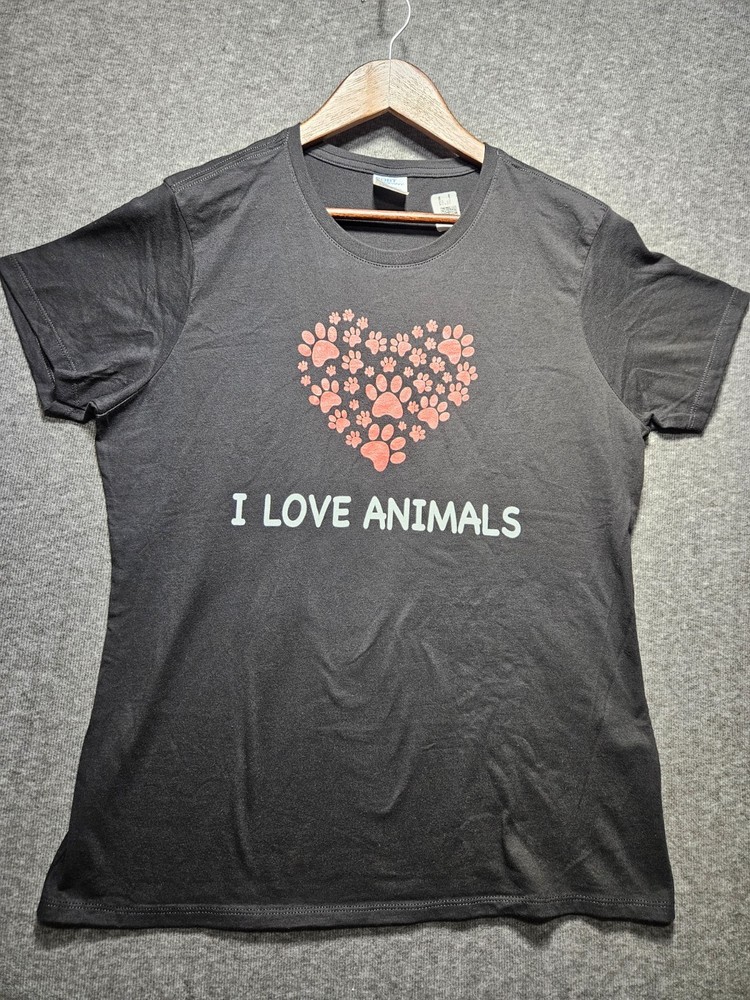 Women’s I Love Animals Heart Paw Prints Black T-Shirt Pets Dogs Cats