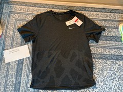 NEW SAMPLE Nike Dri-FIT Run Division Core Running DQ4750-032 LARGE Rare promo