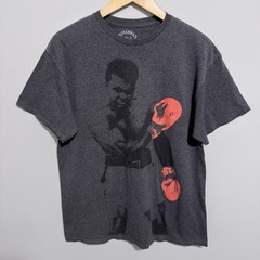 Muhammad Ali AOP Graphic T Shirt Red Gloves Size Large Rare