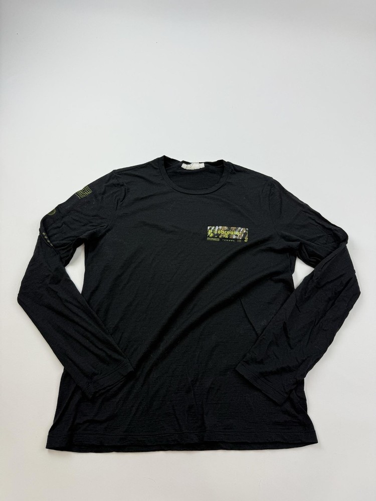 Icebreaker Shirt Mens Medium Black 150 Merino Wool Long Sleeve Graphic Tee