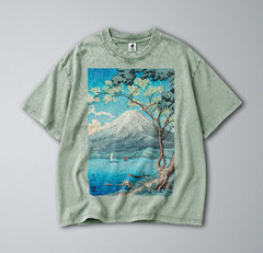 100% Cotton Tee – Unisex Retro Oversized Fit – Japan’s iconic Mt Fuji Landscape