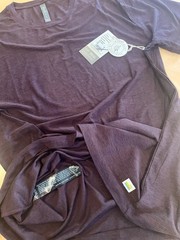 NEW! VUORI Men Strato Tech T-Shirt SS—(M)—“RAISIN HEATHER”—Active Top + SPF—Soft