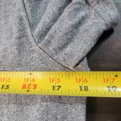 Hollister Must-Have Collection Mens Gray T-Shirt Size Medium