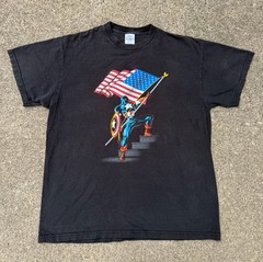 Vintage Captain America Graphic T-Shirt, Size Large.￼