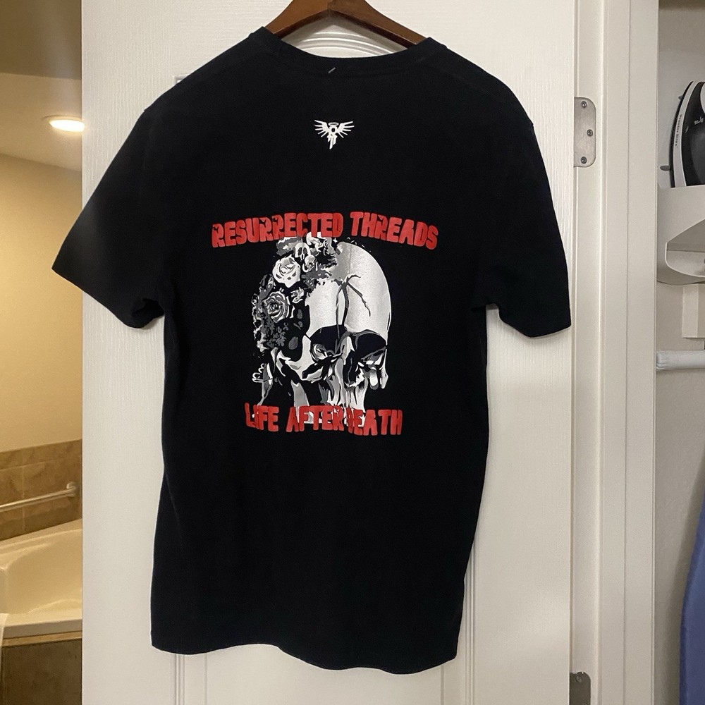 District Mens Black Graphic Tee T Shirt M 38” Skull Resurrected Threads Goth