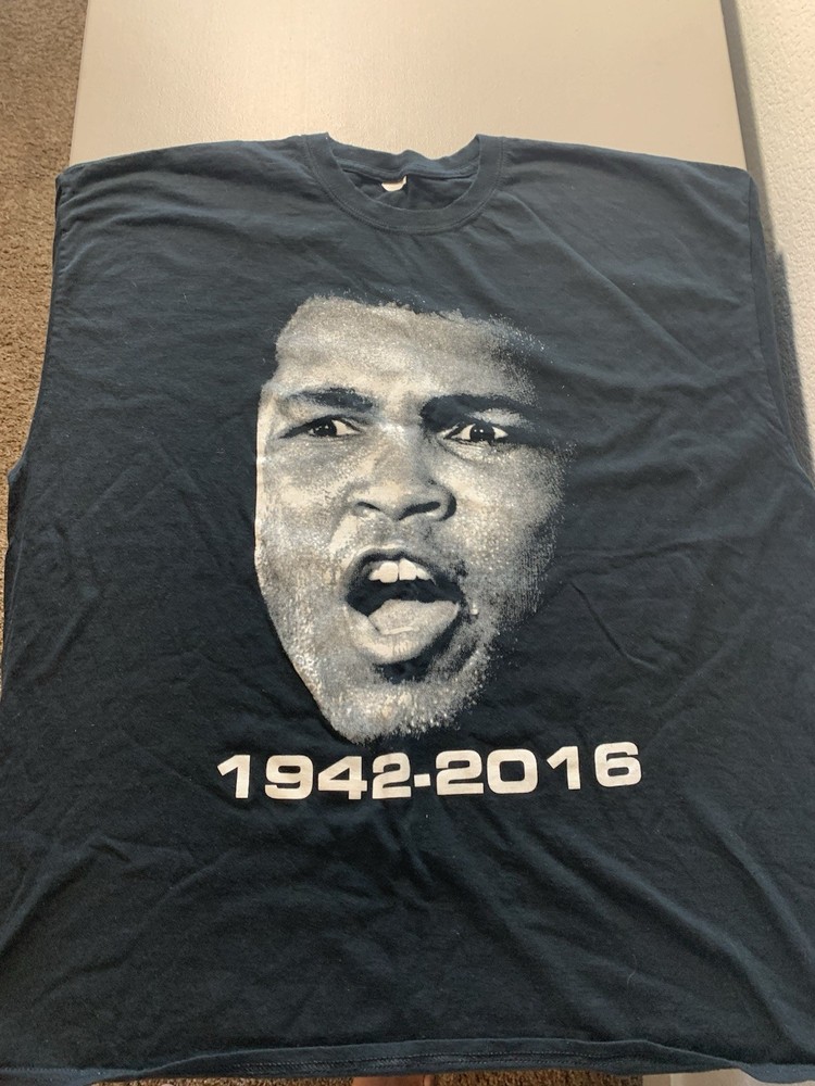 Muhammad Ali Graphic Tee