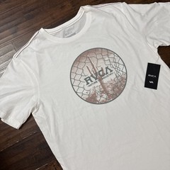NWT RVCA Trespass Short Sleeve T-Shirt – Antique White Men’s Size Large. A1