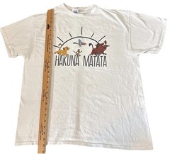 Disney Lion King Hakuna Matata 90’s XL Y2K Simba Pumbaa Timon Tee Cotton White