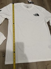 The North Face Long Sleeve Hit Graphic T-Shirt Mens Medium TNF White/Black NWT