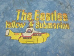 Vintage Liquid Blue The Beatles Band Yellow Submarine 2003 Tie Dye T Shirt (XL)