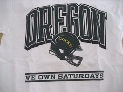 Mens Sz S 34-36 RUSSELL White U of O OREGON DUCKS Tee T-Shirt WE OWN SATURDAYS