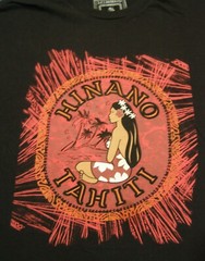 Hinano Tahiti Seated Island Girl T-Shirt Red Background Palms Black Shirt Size L
