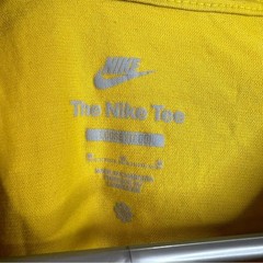 Nike air tshirt loose fit Graphic Tee yellow blue mushrooms Yellow
