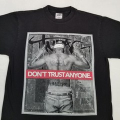 Shaka Wear Men’s Black Tupac Don’t Trust Anyone Graphic T-Shirt Size Large