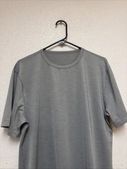Vuori Gray Zephyr T Shirt Tee Performance Stretch Crew Neck V191 Sz L