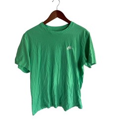 Nike Men Green The Nike Tee Short Sleeve Embroidered Swoosh Logo T-Shirt Large