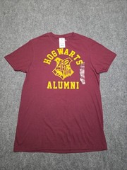 Harry Potter Shirt Mens Medium Hogwarts Alumni Maroon