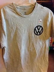 Volkswagen Men’s Short Sleeve T-Shirt Acid Wash Green Size MEDIUM Water Dog NWOT