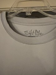 Salt Life long sleeve pocket tee size small. 88/12 poly/spandex. EUC.
